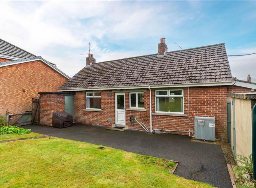 14 Fairview Park, Derriaghy, Belfast, BT17 9HL