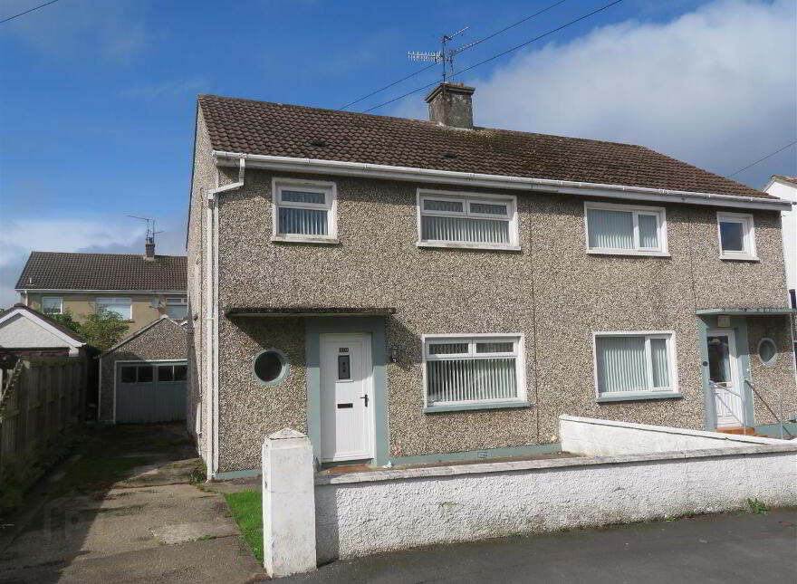 19 Glenview Drive, Lurgan, BT66 7ES photo