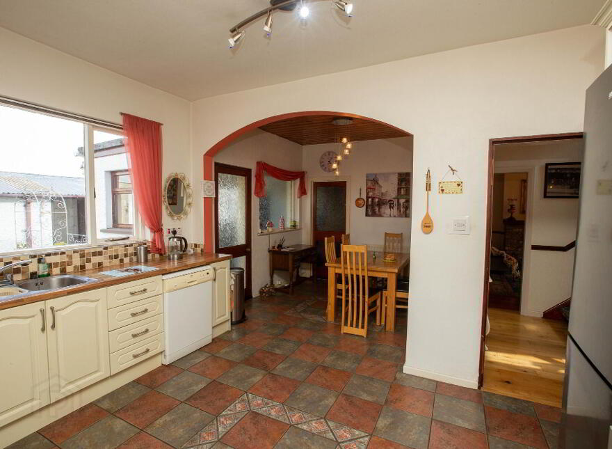 11 Bryansford Gardens, Newcastle, BT33 0EQ