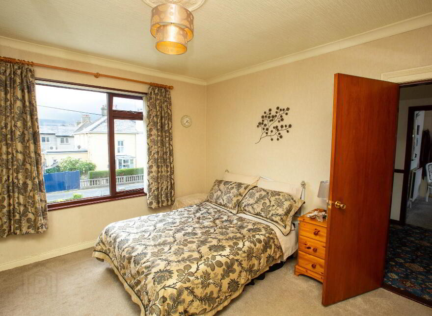11 Bryansford Gardens, Newcastle, BT33 0EQ