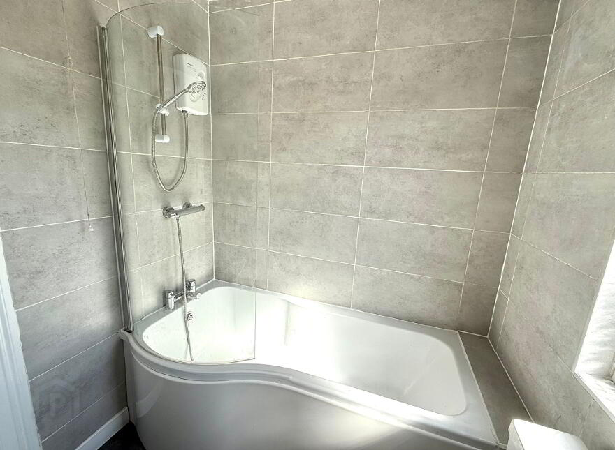 255 Connsbrook Avenue, Belfast, BT4 1JZ