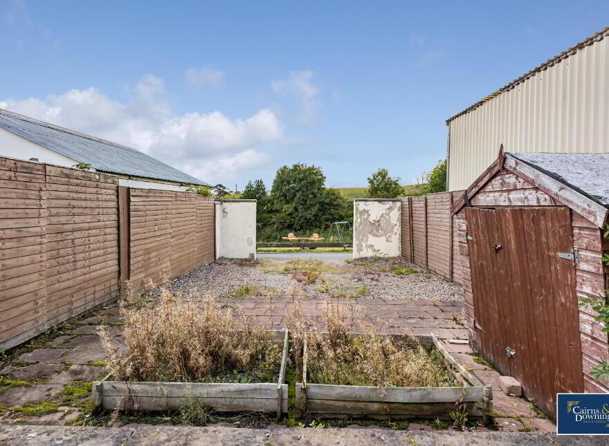 10 New Houses, Tullymacarath, Dromore, BT25 1LH