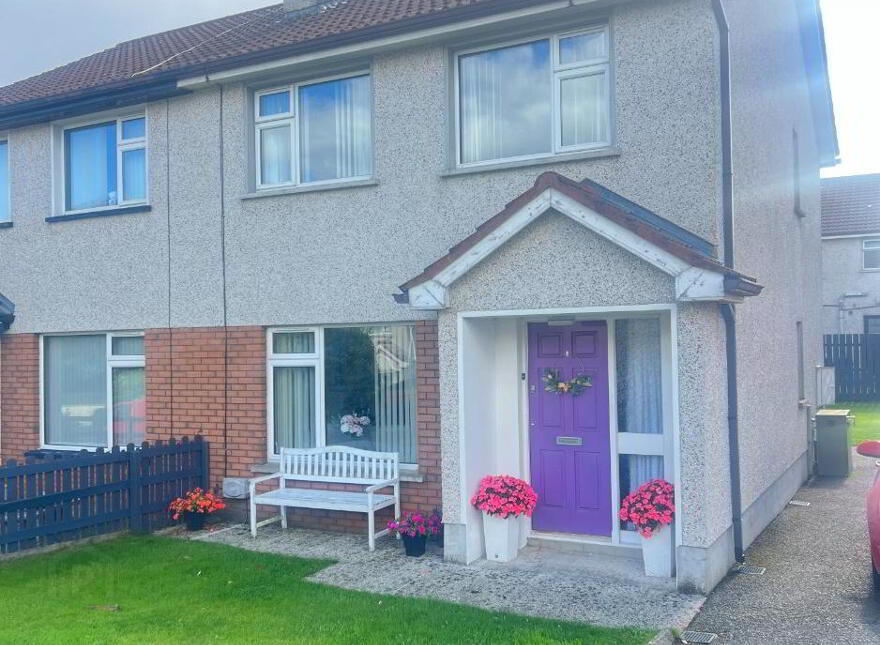 27 Brooklawns, Bessbrook, Newry, BT35 7NR photo