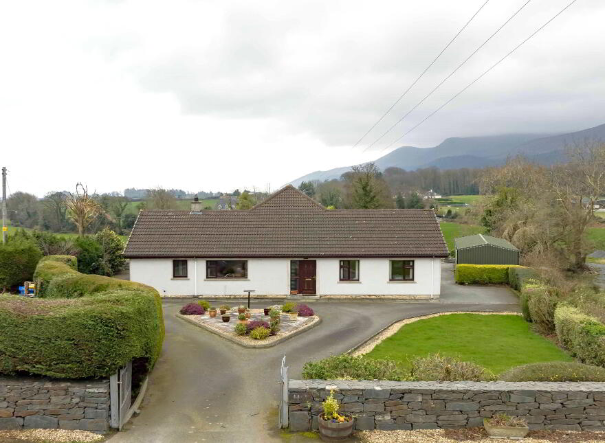 44 Ballyhafry Road, Bryansford, Newcastle, BT33 0PS