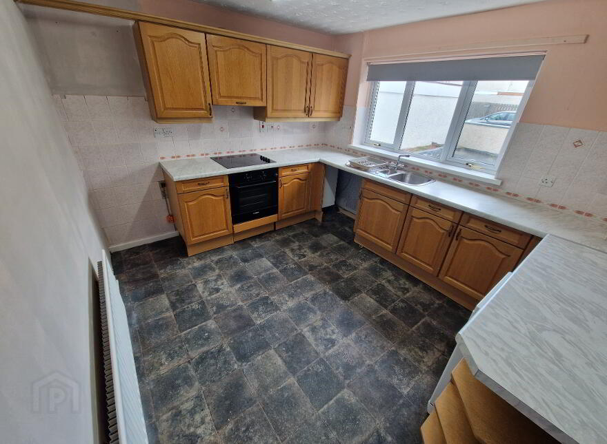 18 Ashgrove, Antrim, BT41 2BL
