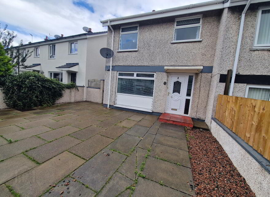 18 Ashgrove, Antrim, BT41 2BL photo