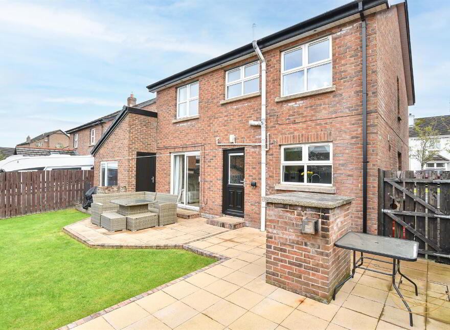 82 Gateside Manor, Ballyclare, BT39 9GA