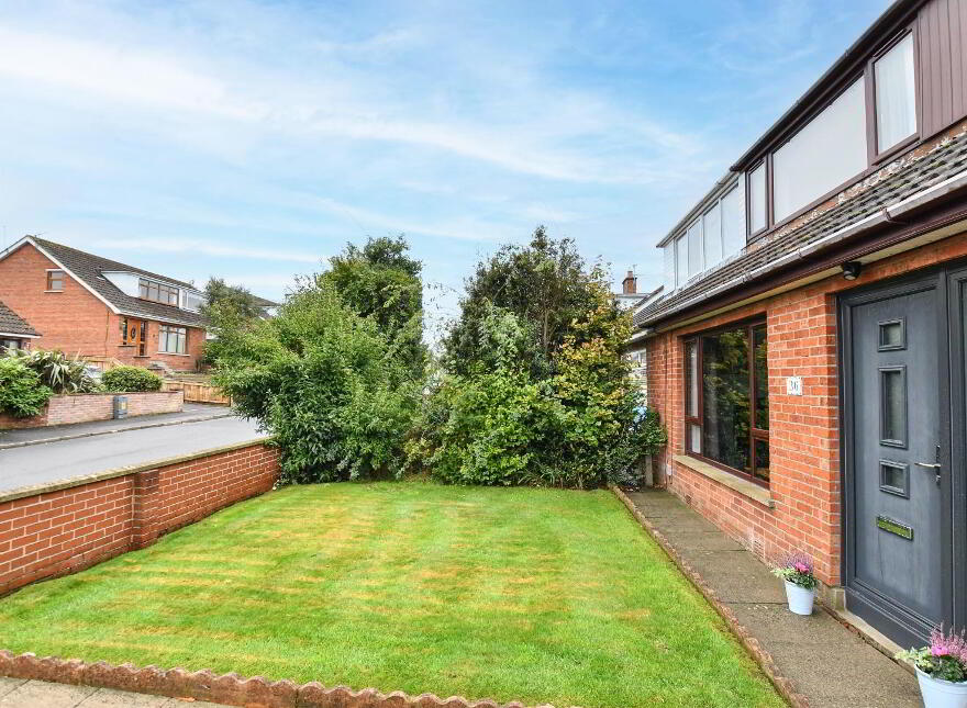 36 Dermott Park, Comber, Newtownards, BT23 5JQ