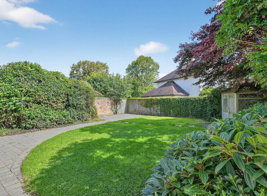 15 Bristow Park, Malone, Belfast, BT9 6TF