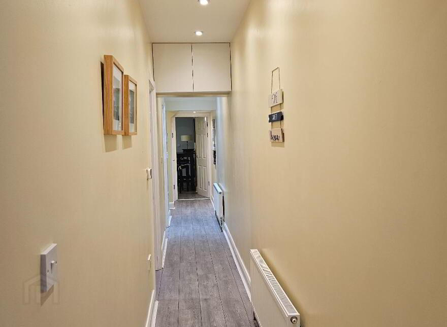 5a Antrim Gardens, Portrush, BT56 8AR