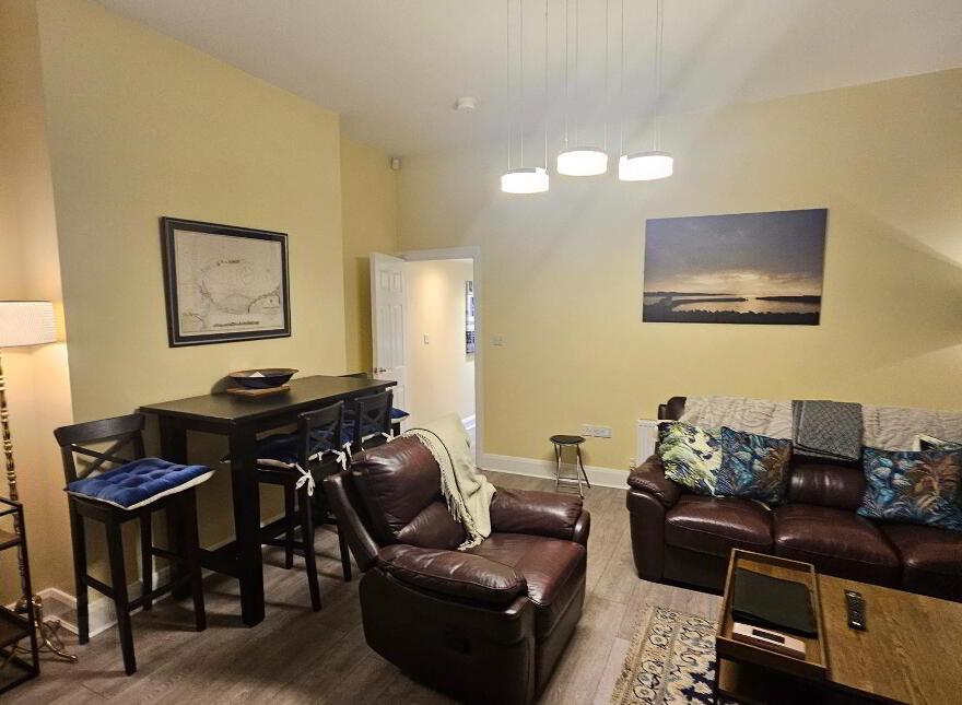 5a Antrim Gardens, Portrush, BT56 8AR