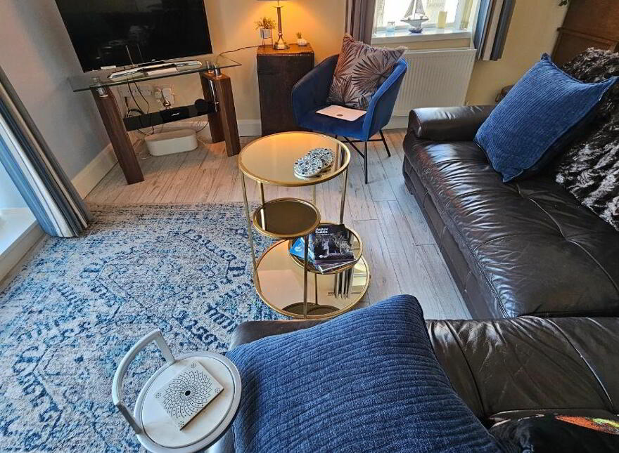 5c Antrim Gardens, Portrush, BT56 8AR