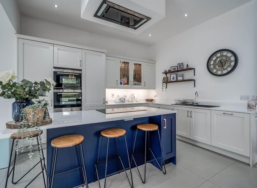 49 Finaghy Park Central, Belfast, BT10 0HP