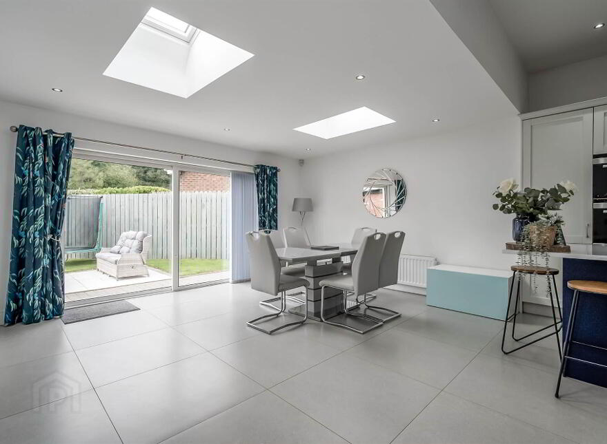 49 Finaghy Park Central, Belfast, BT10 0HP