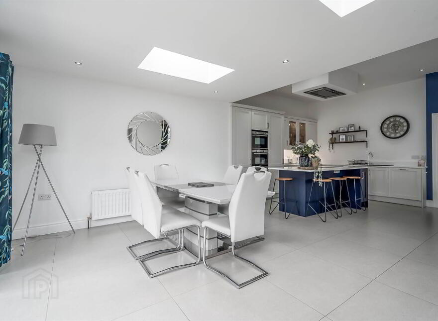 49 Finaghy Park Central, Belfast, BT10 0HP