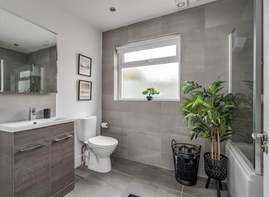 49 Finaghy Park Central, Belfast, BT10 0HP