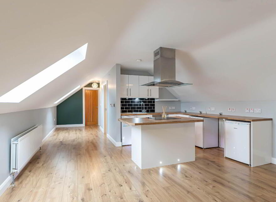 The Loft Apartment, 15 Reservoir Road, Banbridge, BT32 4LD