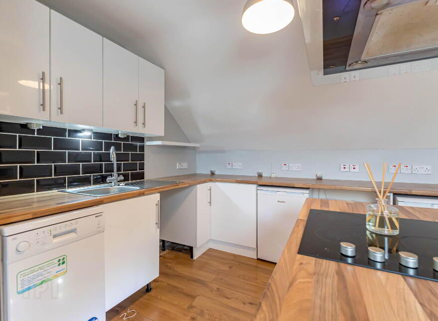 The Loft Apartment, 15 Reservoir Road, Banbridge, BT32 4LD