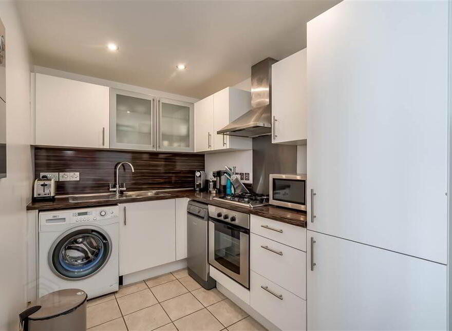Apt 30 Victoria Place, 20 Wellwood Street, Belfast, BT12 5GE