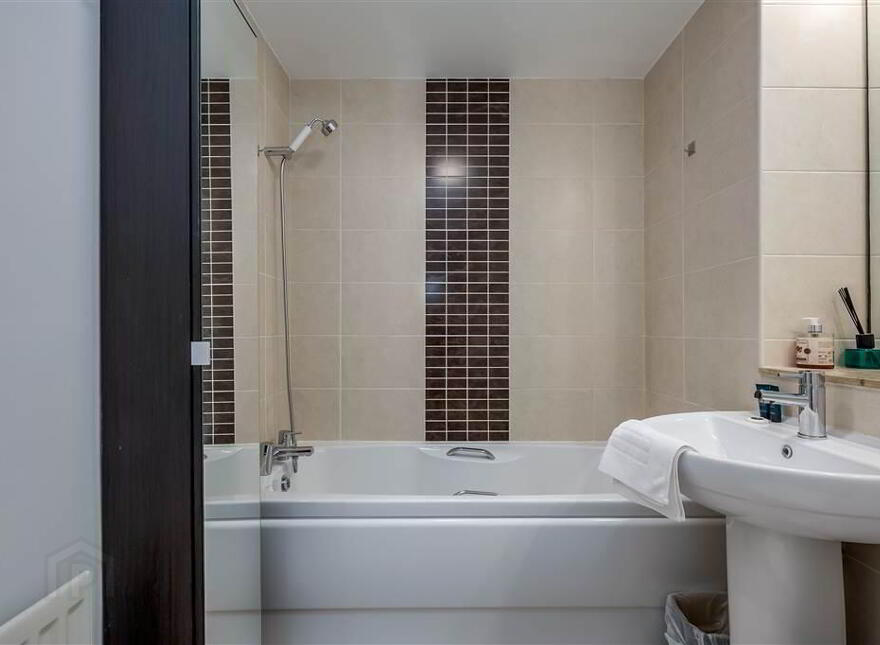 Apt 30 Victoria Place, 20 Wellwood Street, Belfast, BT12 5GE