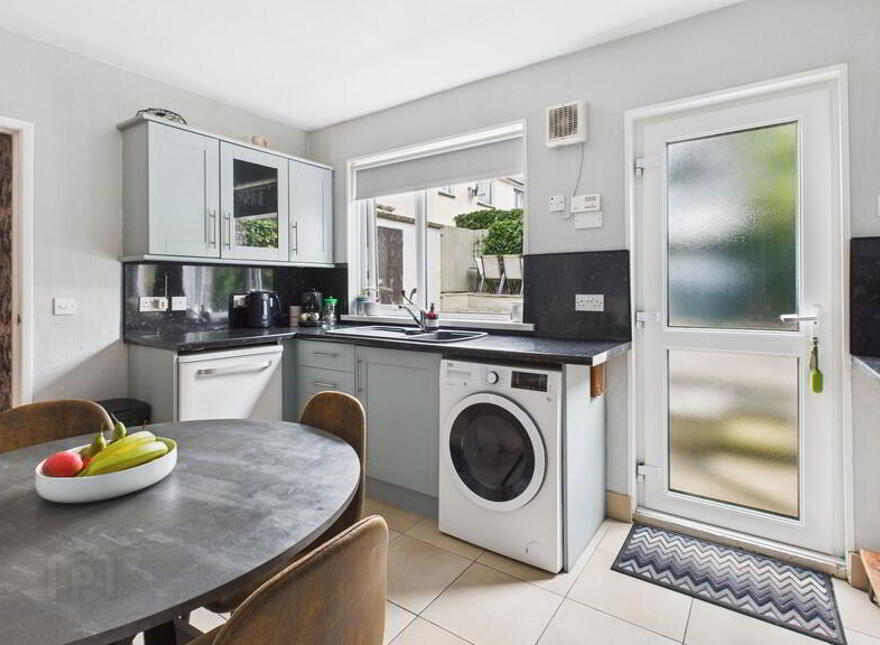 49 Hill Crest, Bangor, BT20 4EH