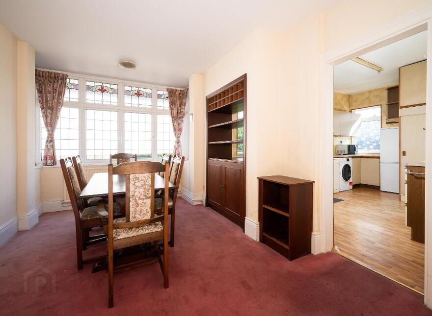 61 Richmond Park, Belfast, BT9 5EF