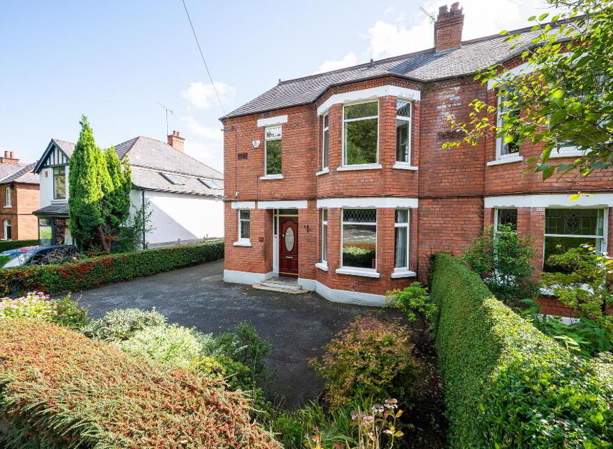 61 Richmond Park, Belfast, BT9 5EF