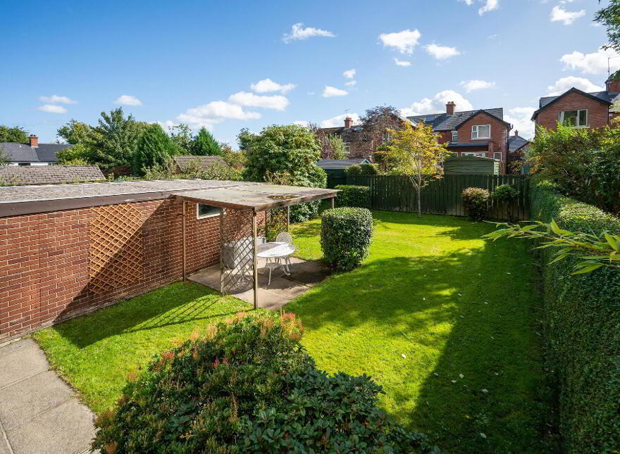 61 Richmond Park, Belfast, BT9 5EF