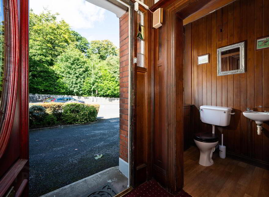 61 Richmond Park, Belfast, BT9 5EF