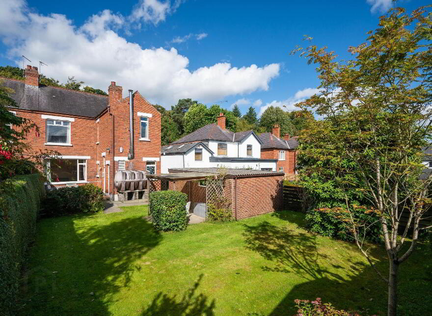 61 Richmond Park, Belfast, BT9 5EF