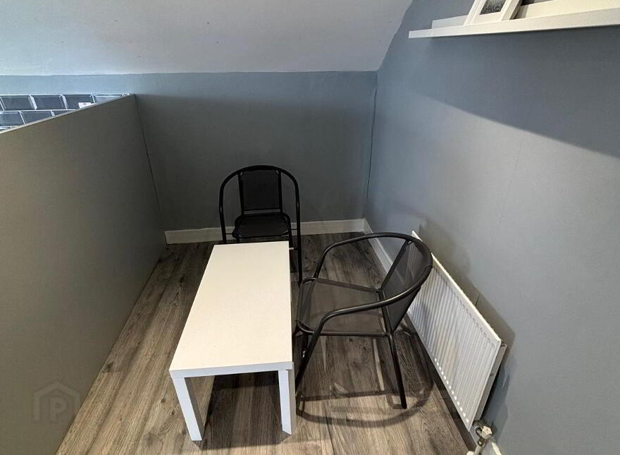 Unit 4, 2 Dunluce Street, Portrush, BT56 8DN