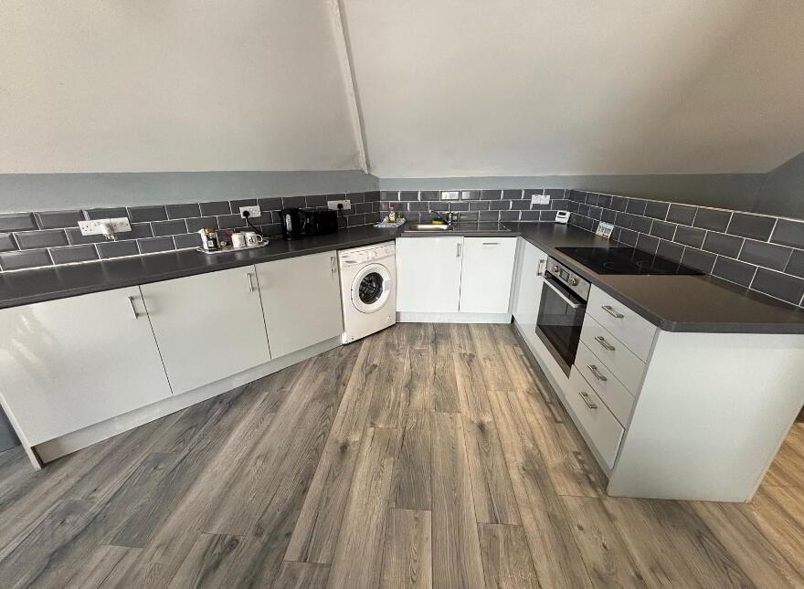 Unit 4, 2 Dunluce Street, Portrush, BT56 8DN