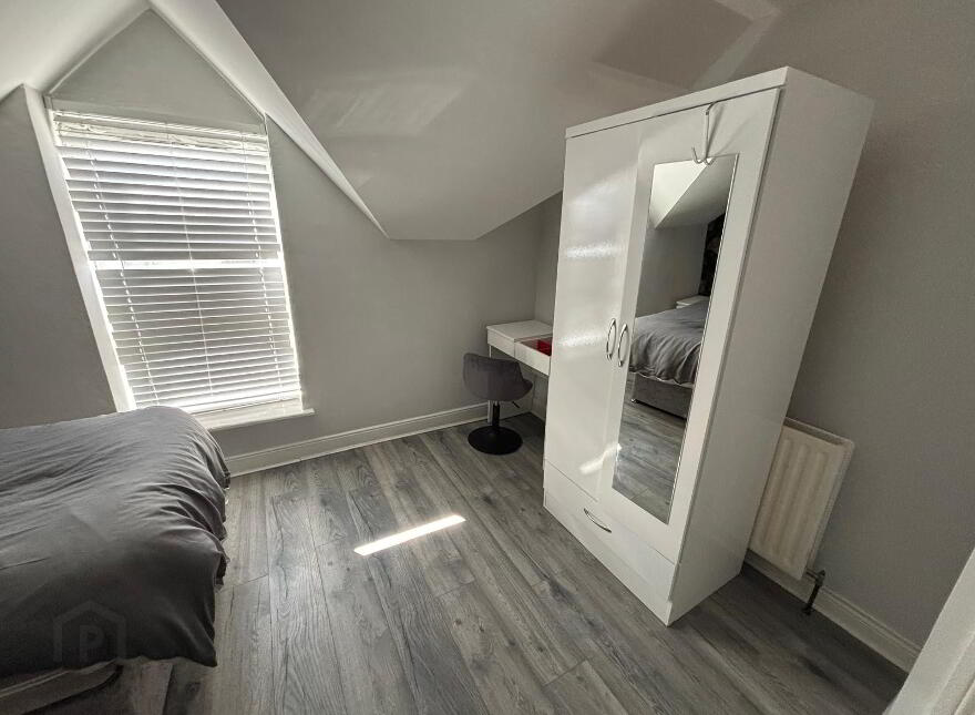 Unit 4, 2 Dunluce Street, Portrush, BT56 8DN