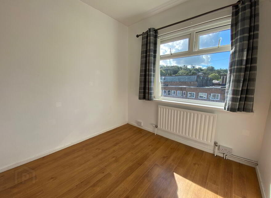 43 Antrim Road, Ballynahinch Road, BT24 8AN