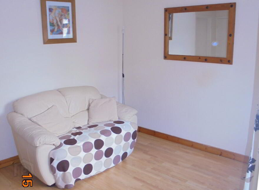 Canterbury Park, Waterside, L'Derry, BT47 6EA