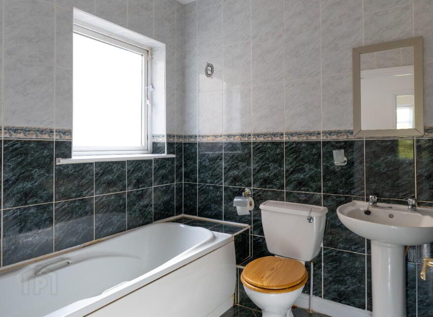 6 Cherryhill Road, Kells, A82P2T0