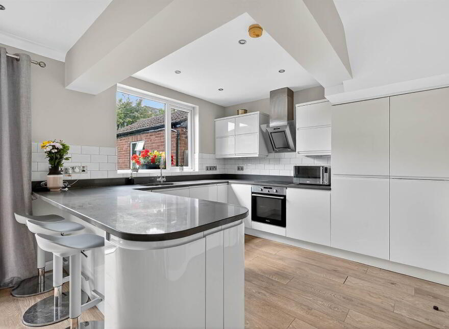 8 Norwood Crescent, Belfast, BT4 2DZ