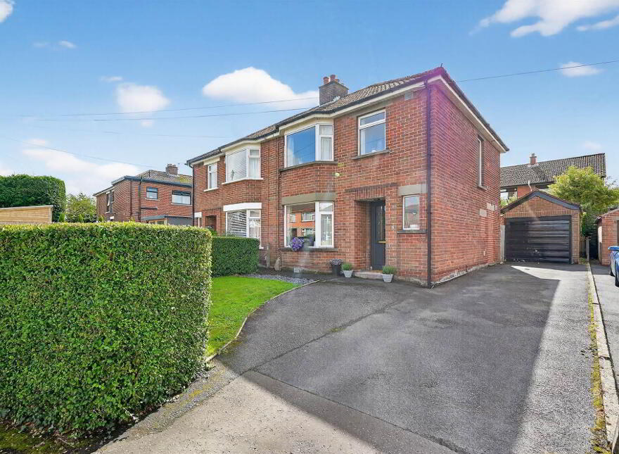 8 Norwood Crescent, Belfast, BT4 2DZ photo