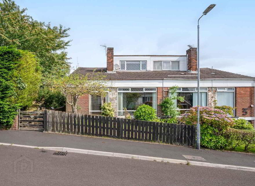 1 Rostrevor Close, Bangor, BT19 1AF photo