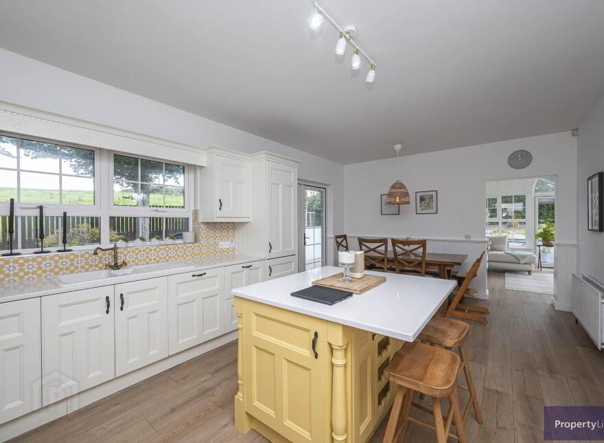 34a Dinnahorra Road, Markethill, BT60 1TR