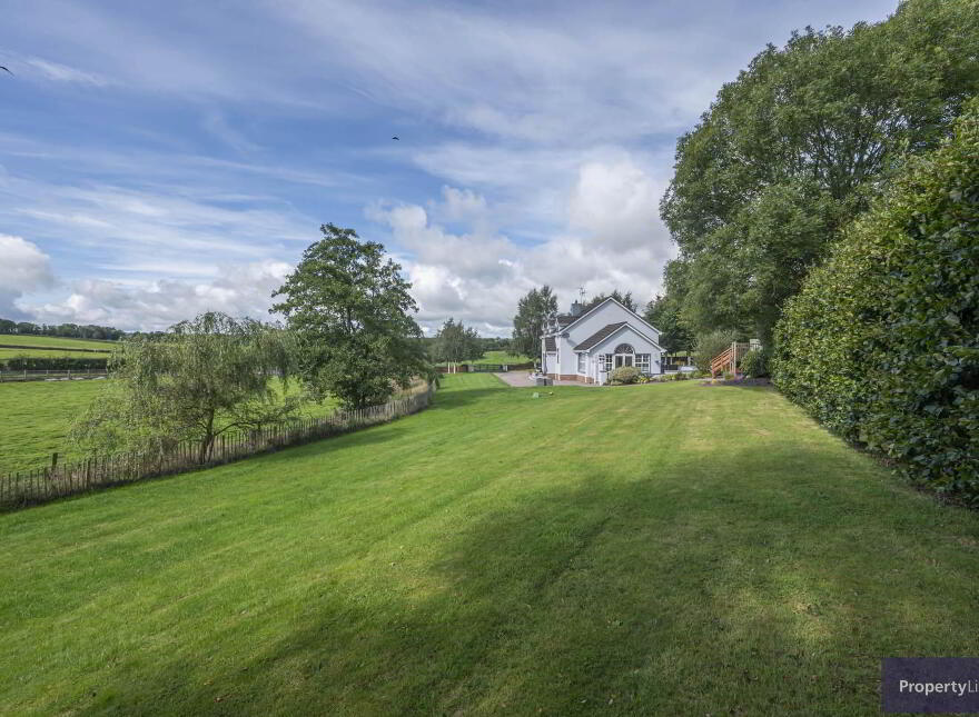 34a Dinnahorra Road, Markethill, BT60 1TR