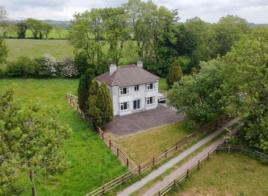 Carrigathou, Coachford, Macroom, P12ED25 photo