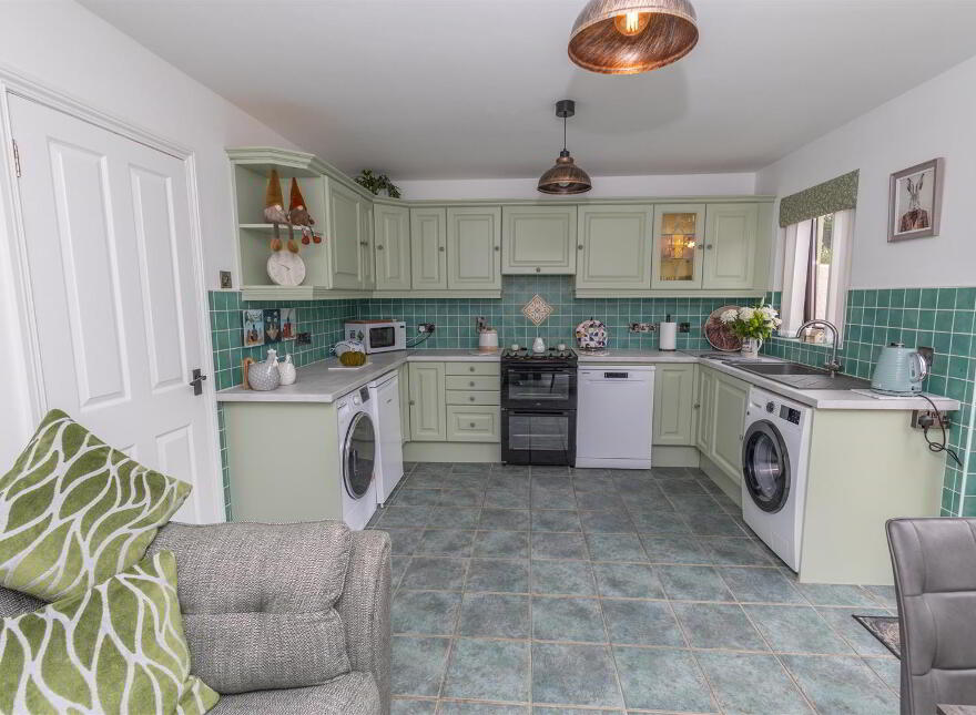 2 The Close, Strathern Manor, Newcastle, BT33 0TG