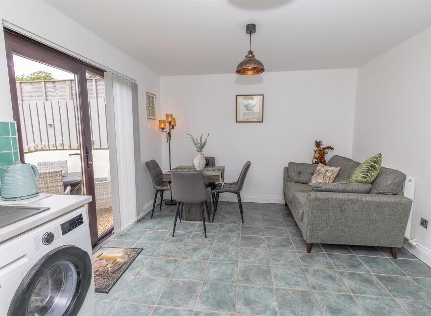 2 The Close, Strathern Manor, Newcastle, BT33 0TG