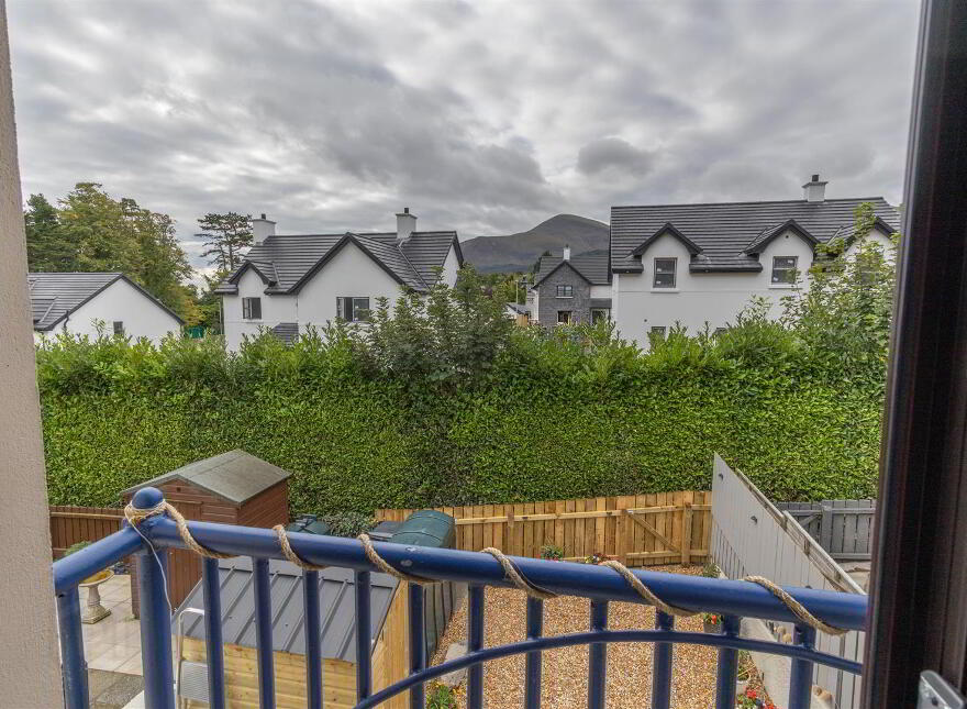 2 The Close, Strathern Manor, Newcastle, BT33 0TG