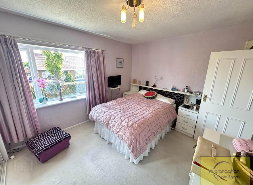 32 Killeaton Crescent, Belfast, BT17 9HD