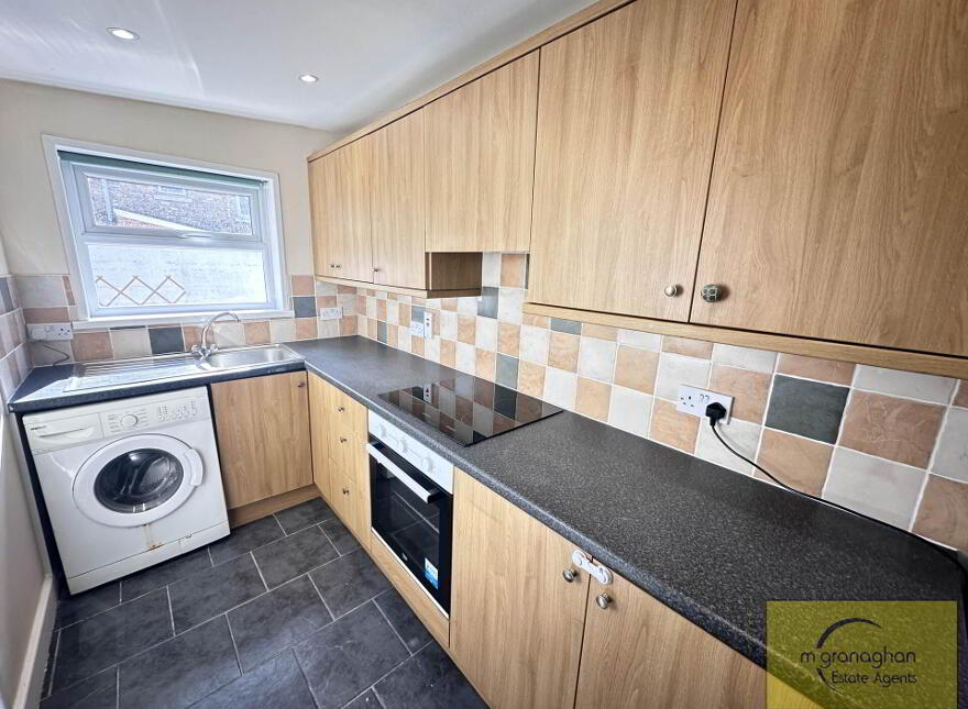 17 Cliftonville Parade, Belfast, BT14 6LQ