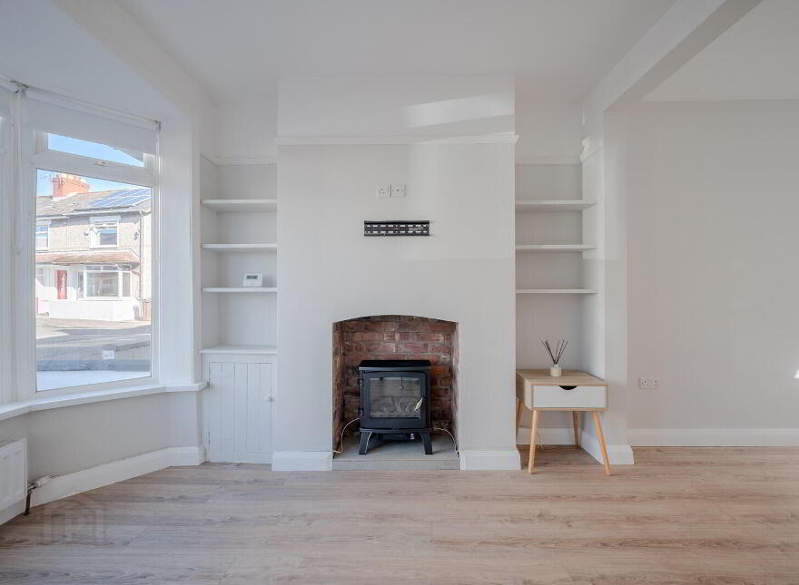 4 Enid Parade, Belfast, BT5 6EL