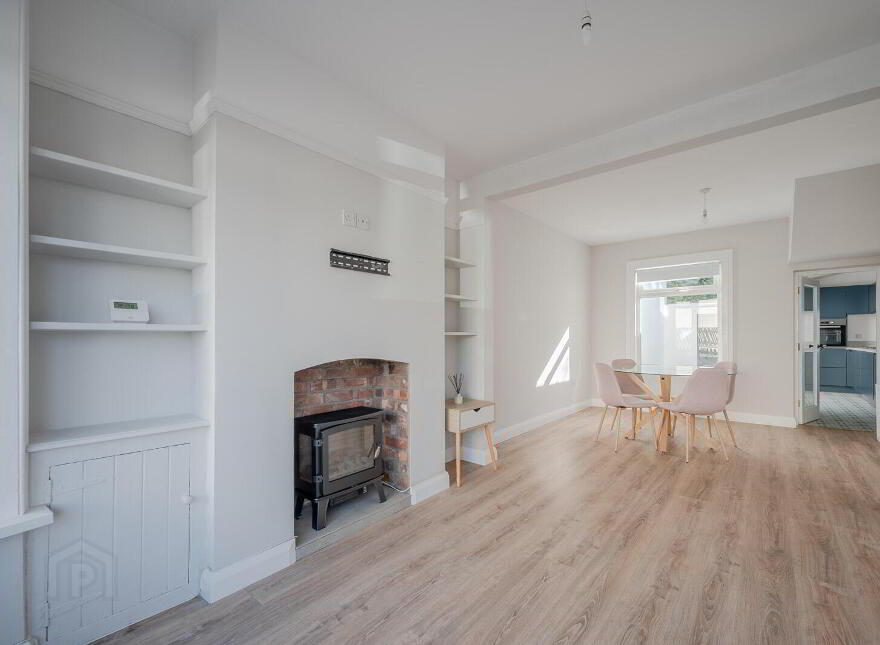 4 Enid Parade, Belfast, BT5 6EL