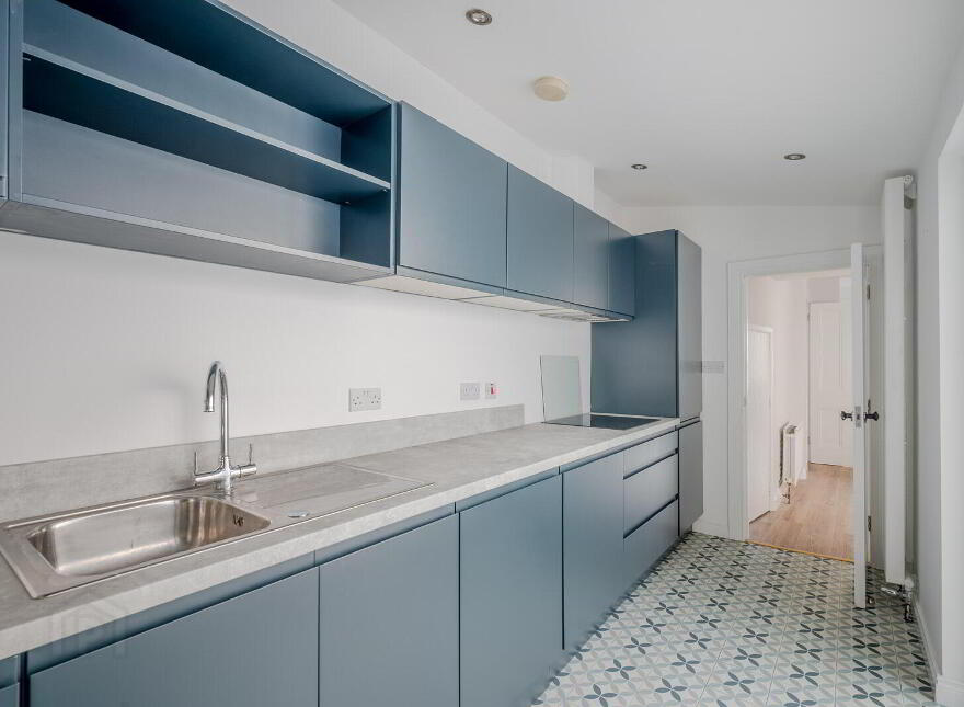 4 Enid Parade, Belfast, BT5 6EL